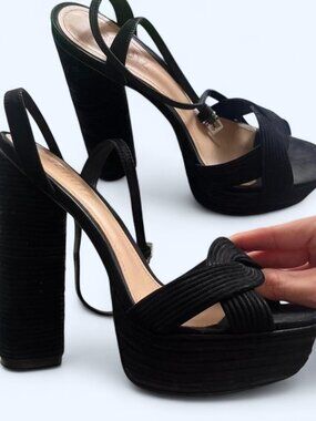 Schutz black platform heel sandals size 9 chunky high heel